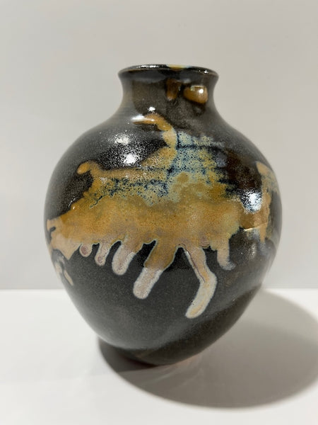Porcelain Vase-Shino, Rutile